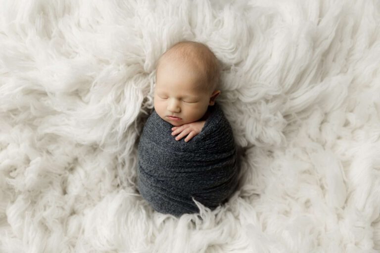 posed newborn photographer near Medina mn